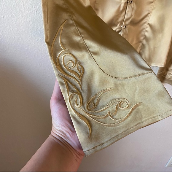 Harley-Davidson | Silky Gold Embroidered Top - Picture 3 of 7